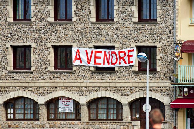 Est-il préférable de louer ou vendre son bien immobilier ?