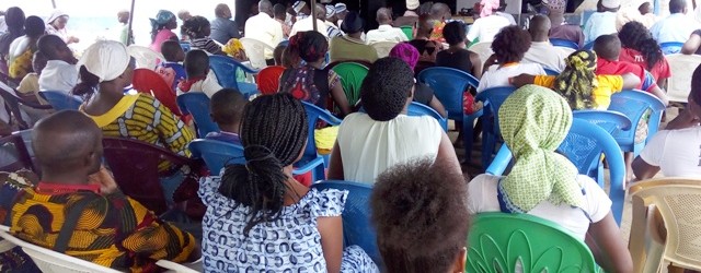 PROMOTION DE LA PLANIFICATION FAMILIALE EN CÔTE D’IVOIRE : LE PROJET AGIRPF SENSIBILISE PAR LA PROJECTION DE FILM