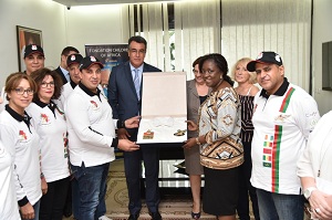 Humanitaire /Le Club Royal de Motos de Rabat offre 4.000 kits scolaires à Children Of Africa