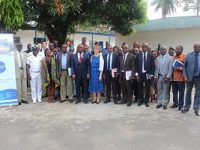 ﻿L’Ambassade des Etats-Unis fait un don d’équipement de laboratoire et d’un véhicule au Centre Ivoirien Anti-Pollution