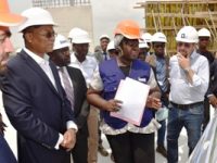 Le Ministre de la Construction, du Logement et de l’Urbanisme, Bruno Nabagné Koné a effectué une visite sur les chantiers de constructions au Plateau