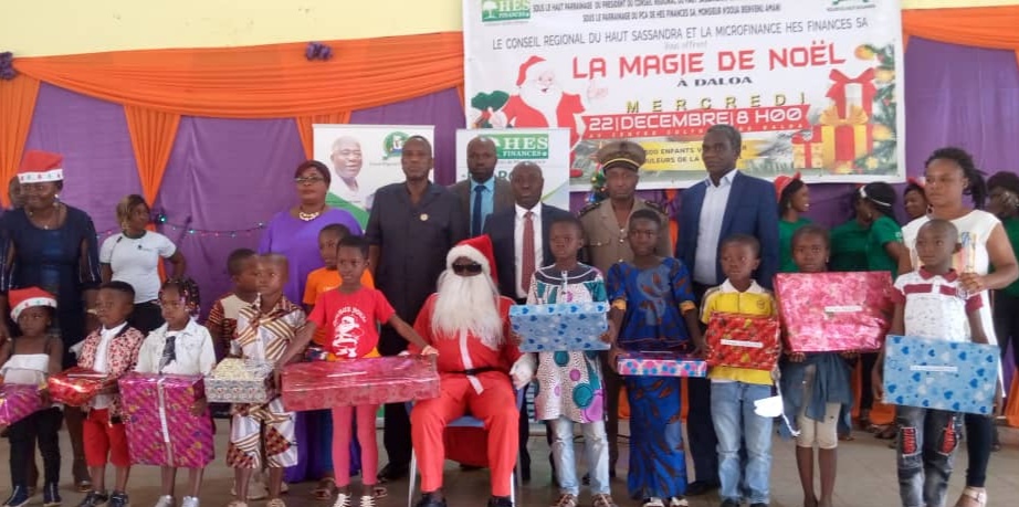 Côte d’Ivoire /Fête de la Noël :HES FINANCES S.A égaille les enfants de Daloa!