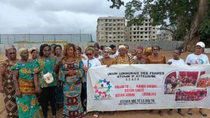 Côte d’Ivoire/ Commune d’Attecoubé : des Femmes Atchans en Colère, lâchent le Maire Danho Paulin Claude.