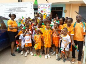 Côte d’Ivoire :Les enfants du Centre de Rééducation, de Conseil et de Formation Spécialisé St Padré Pio célèbrent le Mardi Gras