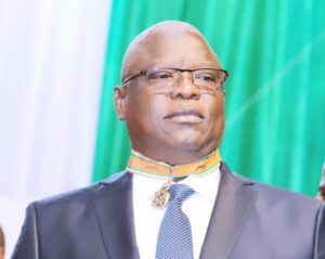 Côte d’Ivoire :Moussa Dogoni Kader reçoit la plus haute distinction de la Fonction Publique aux Journées de la Fonction Publique