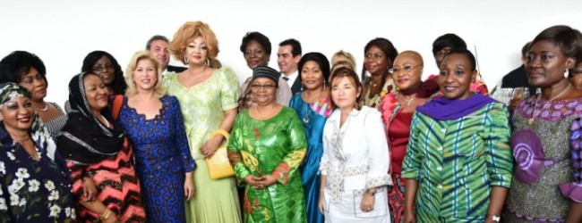 En marge du 5ème sommet de l’UA-UE/Les Premières Dames ont visité l’Hôpital Mère-Enfant Dominique Ouattara  de Bingerville